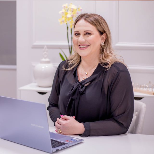 Érica Evangelista - Psicóloga CRP 06/174139